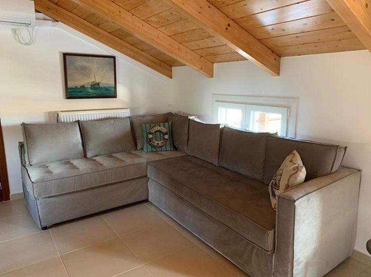Appartement Sofita Attic à Lefkáda Extérieur photo